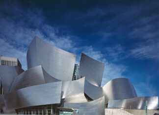 Renkli Nevresimler ile Yatak Odanızı Canlandırın Renkli Nevresimler ile Yatak Odanızı Canlandırın