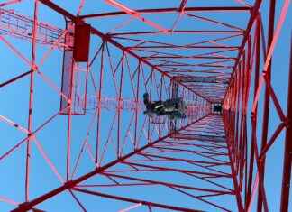 Renkli ve Desenli Nevresimlerle Yatak Odanıza Hareket Katın Renkli ve Desenli Nevresimlerle Yatak Odanıza Hareket Katın