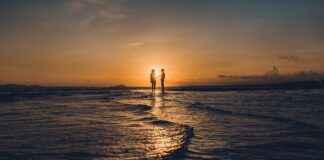 Yatak Odanızda Kullanabileceğiniz Romantik Nevresim Modelleri Yatak Odanızda Kullanabileceğiniz Romantik Nevresim Modelleri