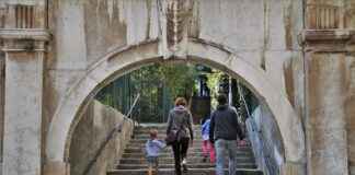 Yatak Odanızda Lüks Havası Yaratacak Nevresim Modelleri Yatak Odanızda Lüks Havası Yaratacak Nevresim Modelleri