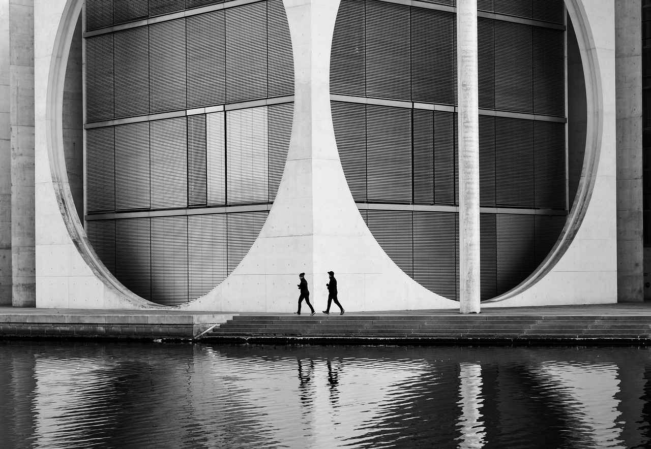 1. Neden Renk Seçimi Önemlidir?