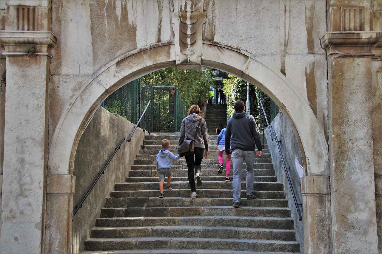 Yatak Odanızda Lüks Havası Yaratacak Nevresim Modelleri