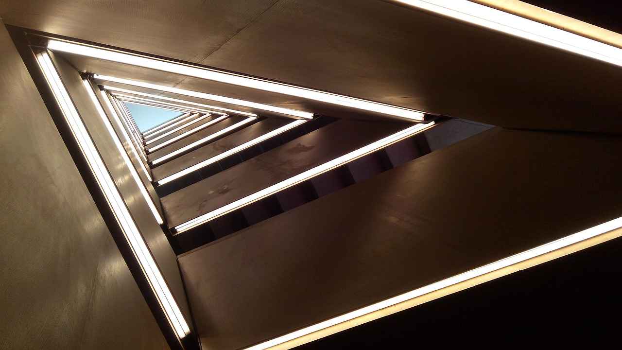 8. Yatak Odanızda Aydınlatma ve Nevresim Uyumu